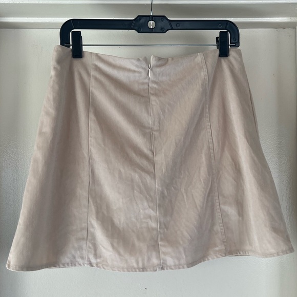 SHEIN skirt, size L, corduroy style with pockets - Picture 5 of 10